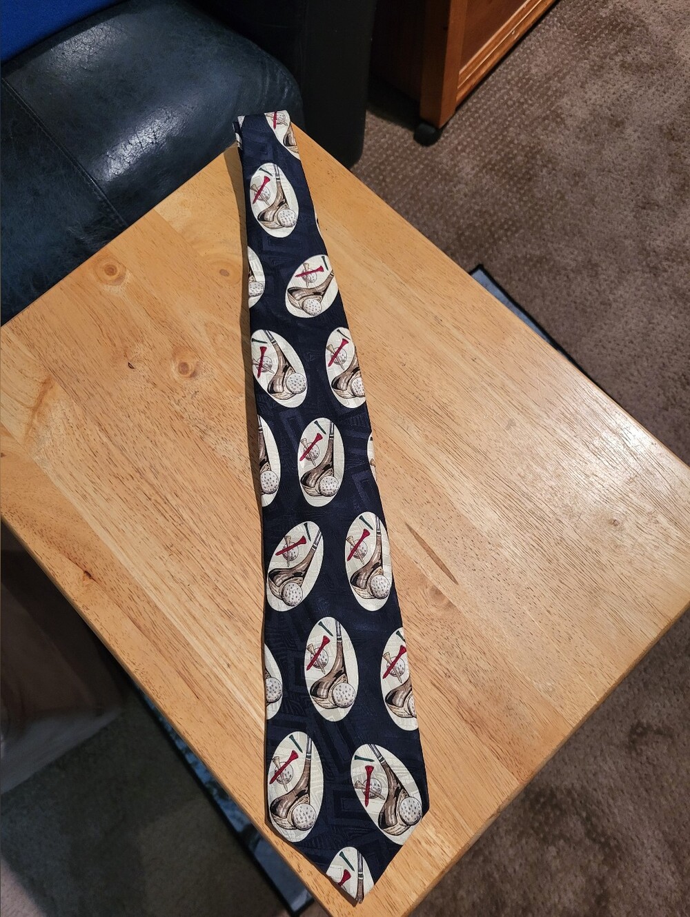 Vintage James Windsor Blue Golf London Ontario Silk Necktie